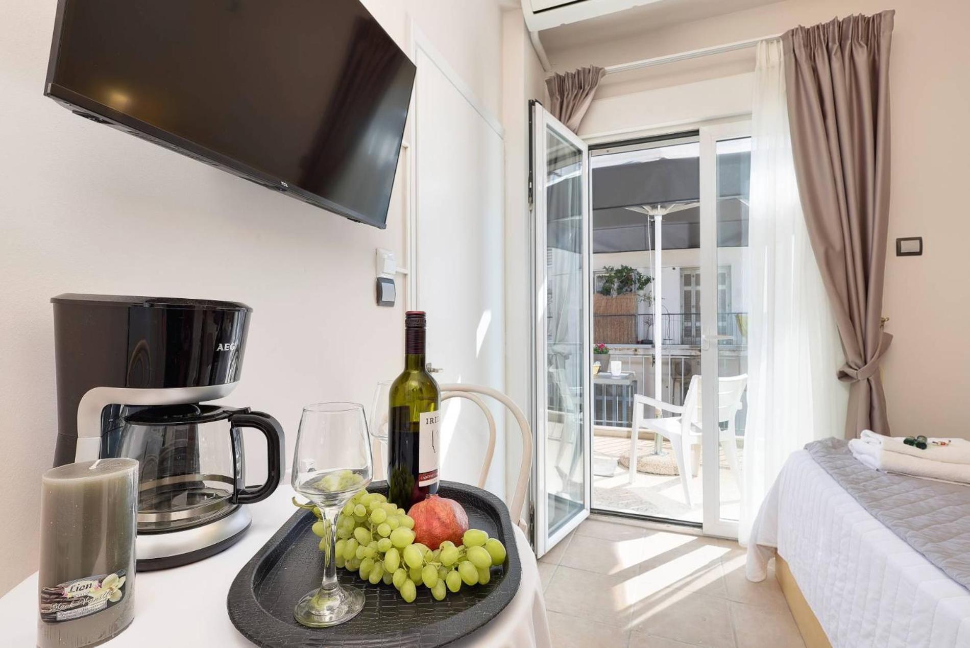 Silver Athens Double Room With Balcony Экстерьер фото